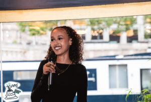 Soumaya témoigne aux 10 ans de VIensVoirMonTaf